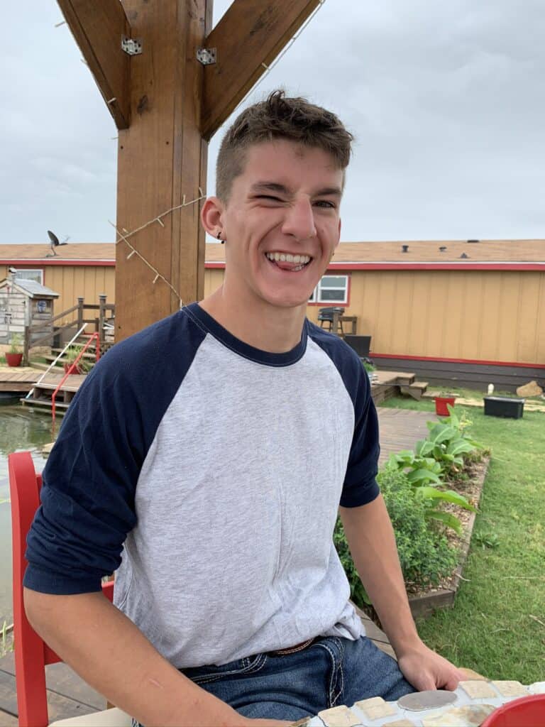 brother bloggers, farm raised family, country boy